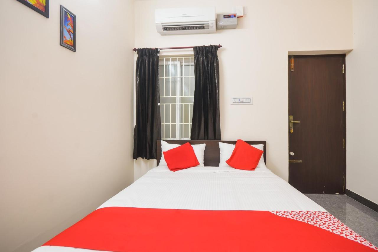 Oyo 70250 Royal Residency Hotel Namakkal Bagian luar foto