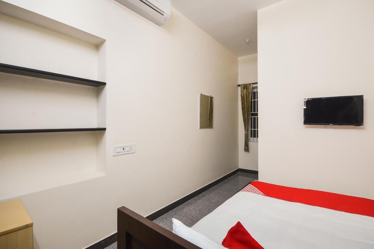 Oyo 70250 Royal Residency Hotel Namakkal Bagian luar foto