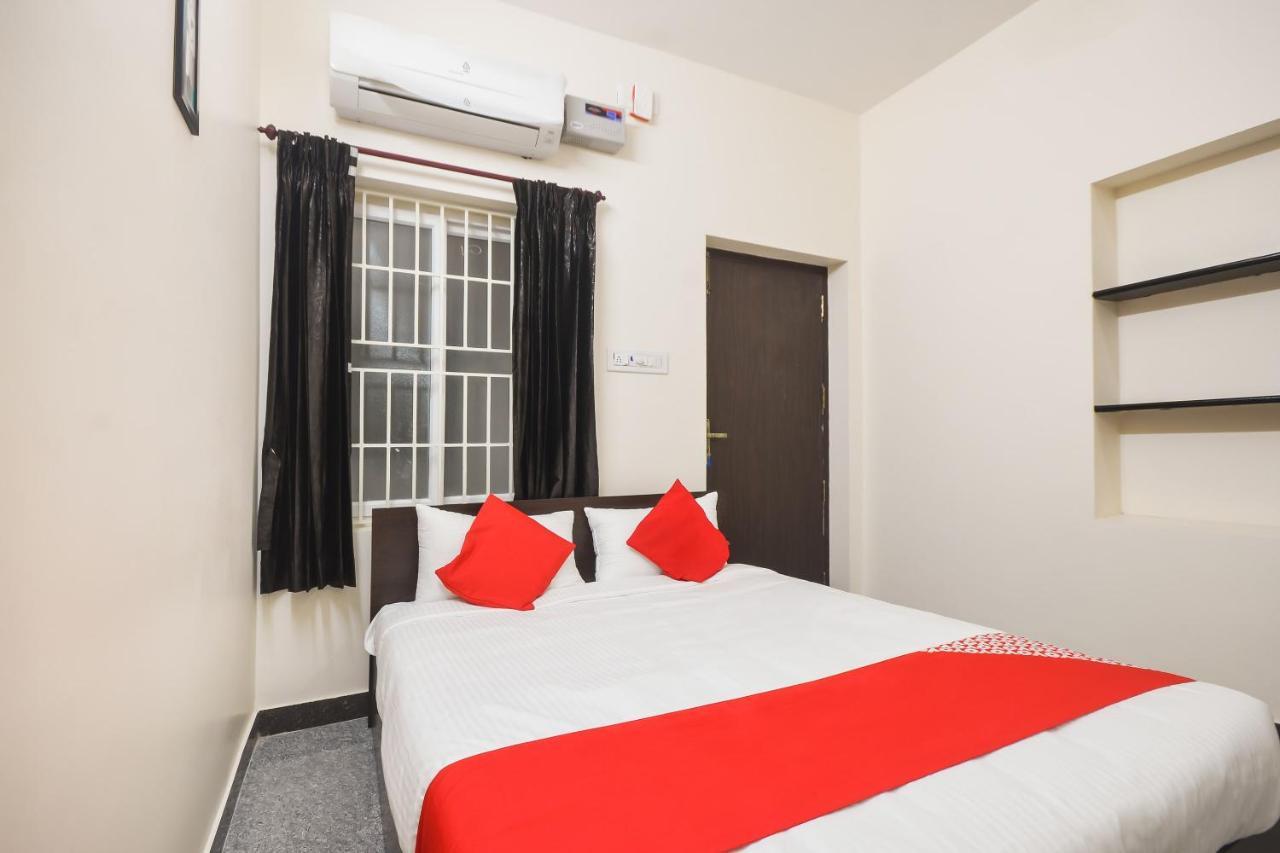 Oyo 70250 Royal Residency Hotel Namakkal Bagian luar foto
