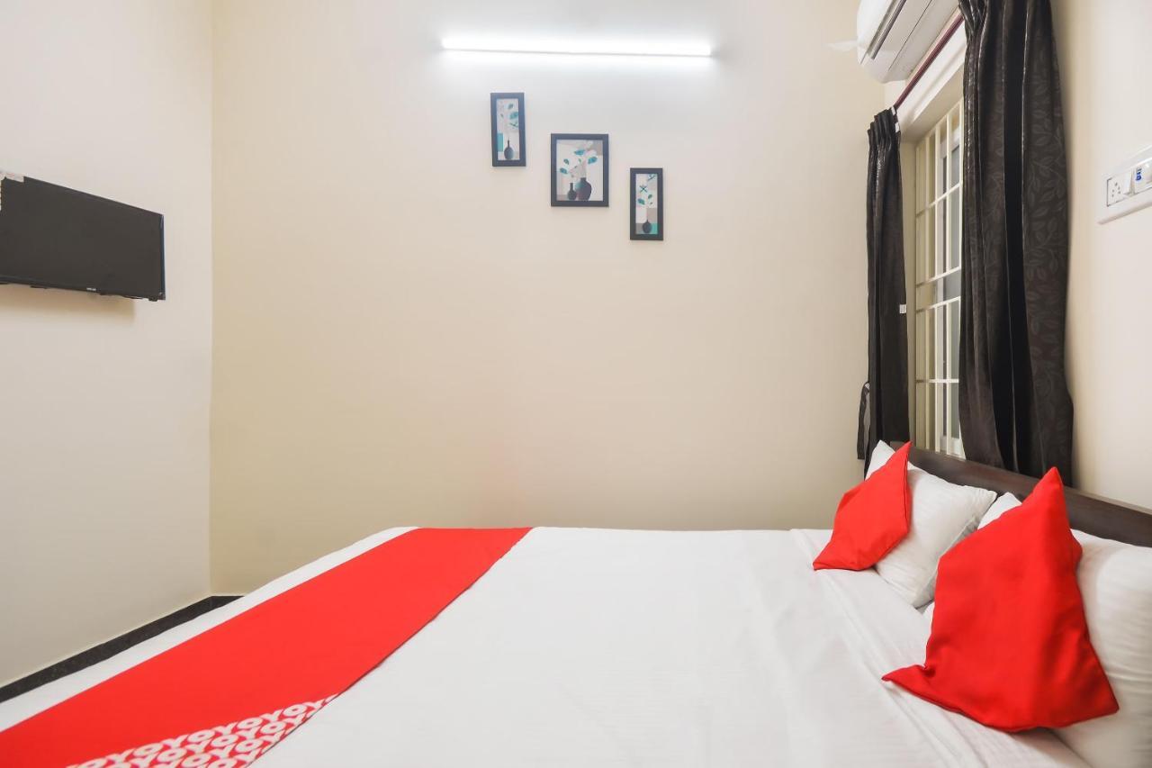 Oyo 70250 Royal Residency Hotel Namakkal Bagian luar foto