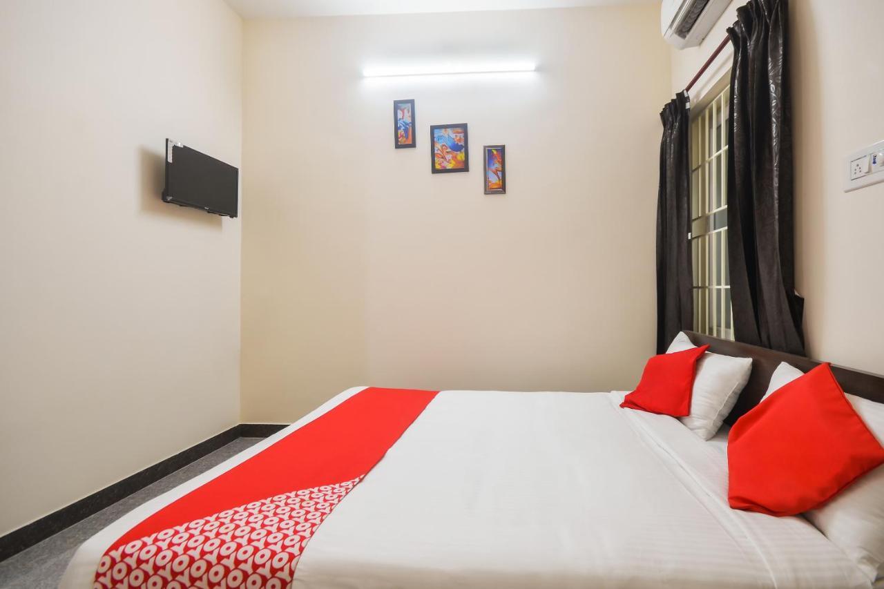 Oyo 70250 Royal Residency Hotel Namakkal Bagian luar foto